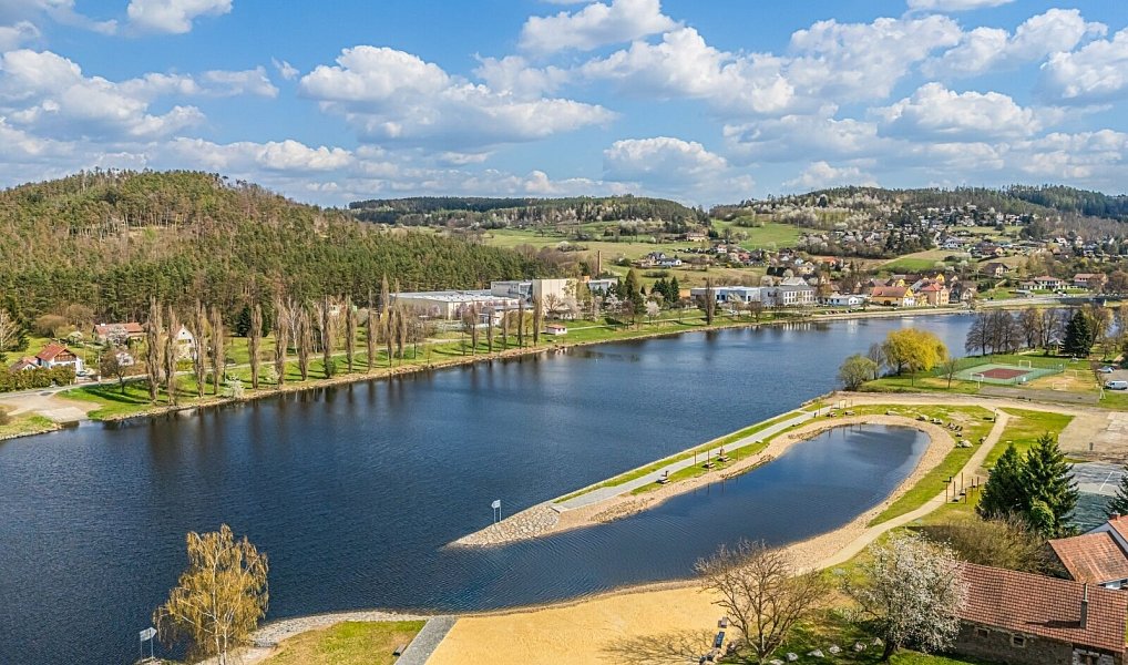 Prodej domu 363 m² s pozemkem 1 345 m², Kamýk nad Vltavou – náhled fotky 26