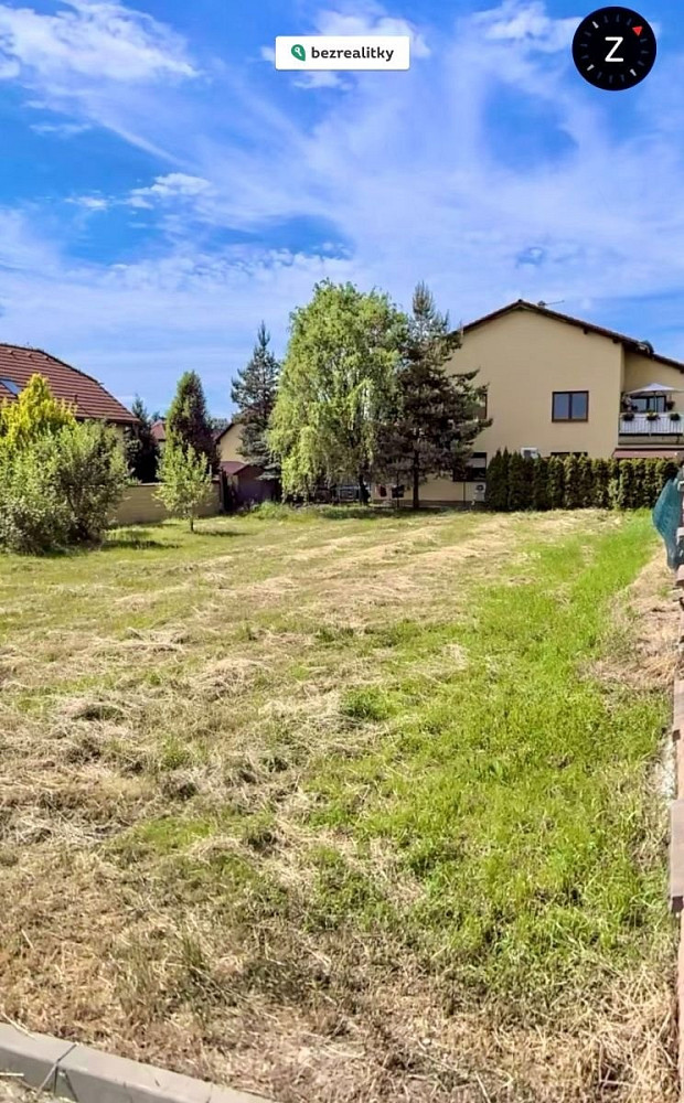 Prodej stavebního pozemku 805 m² – fotografie 2