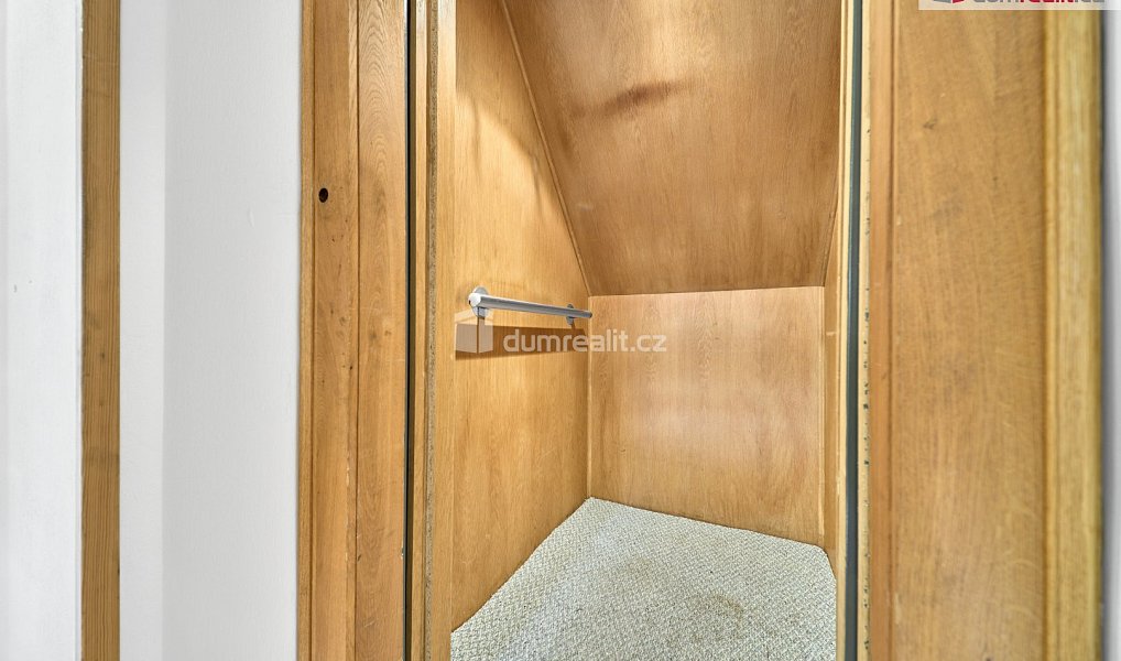Prodej domu 630 m² s pozemkem 83 559 m², Okounov – náhled fotky 6