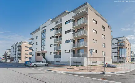 Pronájem bytu 1+kk 32 m²