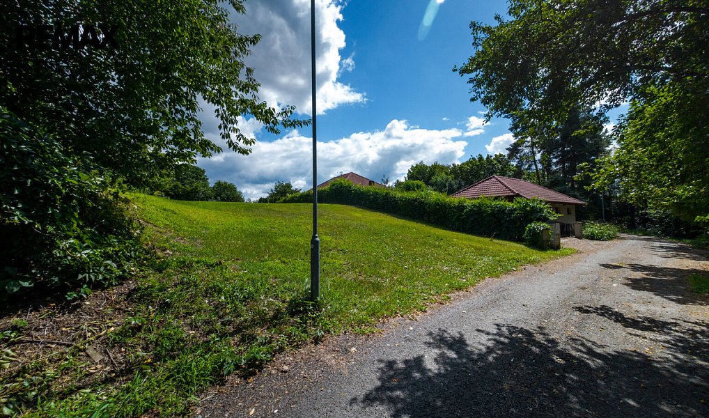 Prodej stavebního pozemku 990 m², Týnec nad Labem – náhled fotky 4