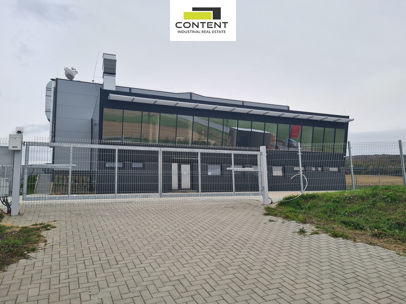 Pronájem výrobních prostor 1 629 m² – fotografie 3