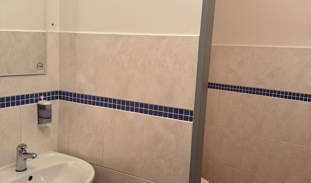 Pronájem obchodních prostor 60 m², Jablonec nad Nisou – náhled fotky 3