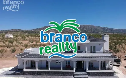 Prodej domu 245 m² s pozemkem 10 000 m², Pinoso, Alicante, Španělsko