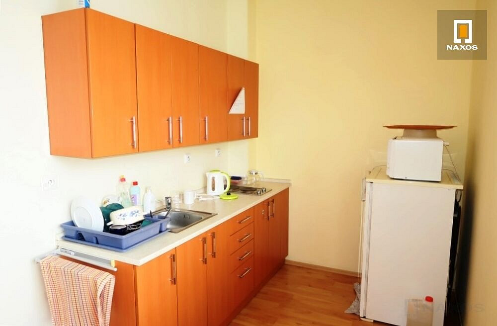 Pronájem obchodních prostor 200 m² – fotografie 4