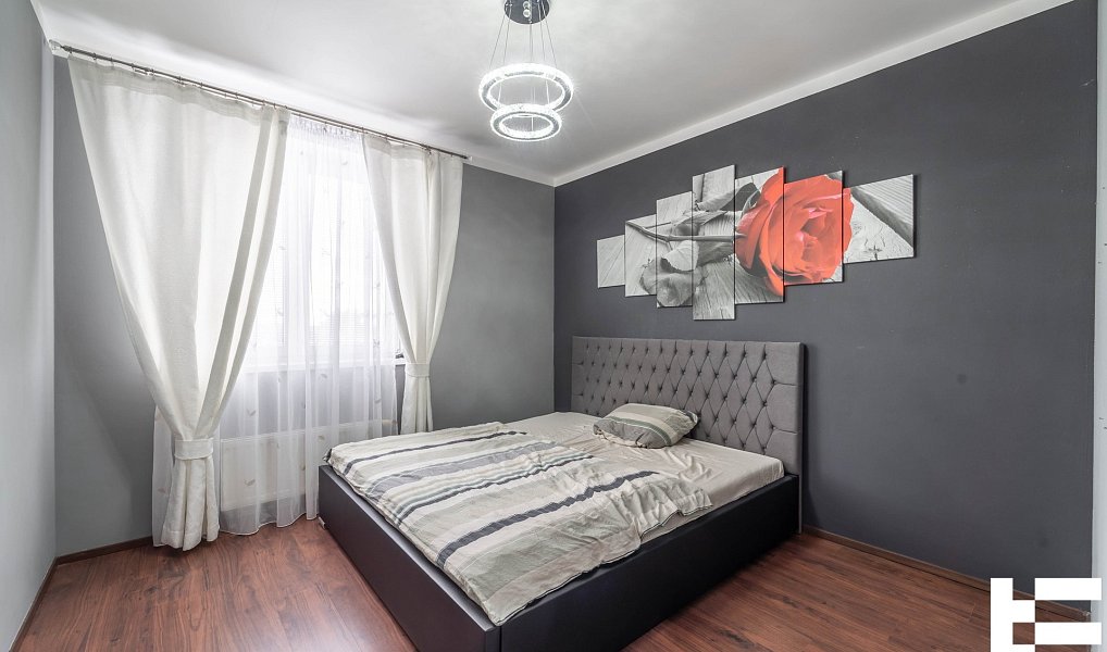 Prodej bytu 4+kk 81 m², Klecany – náhled fotky 2