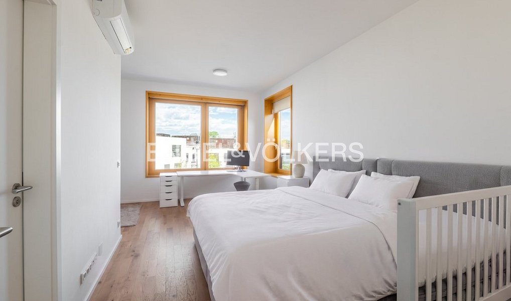 Pronájem domu 219 m² s pozemkem 341 m², Praha – náhled fotky 6