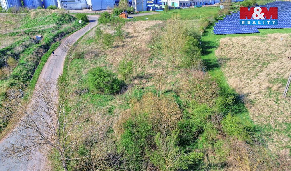 Prodej komerčního pozemku 5 275 m², Smiřice – náhled fotky 2