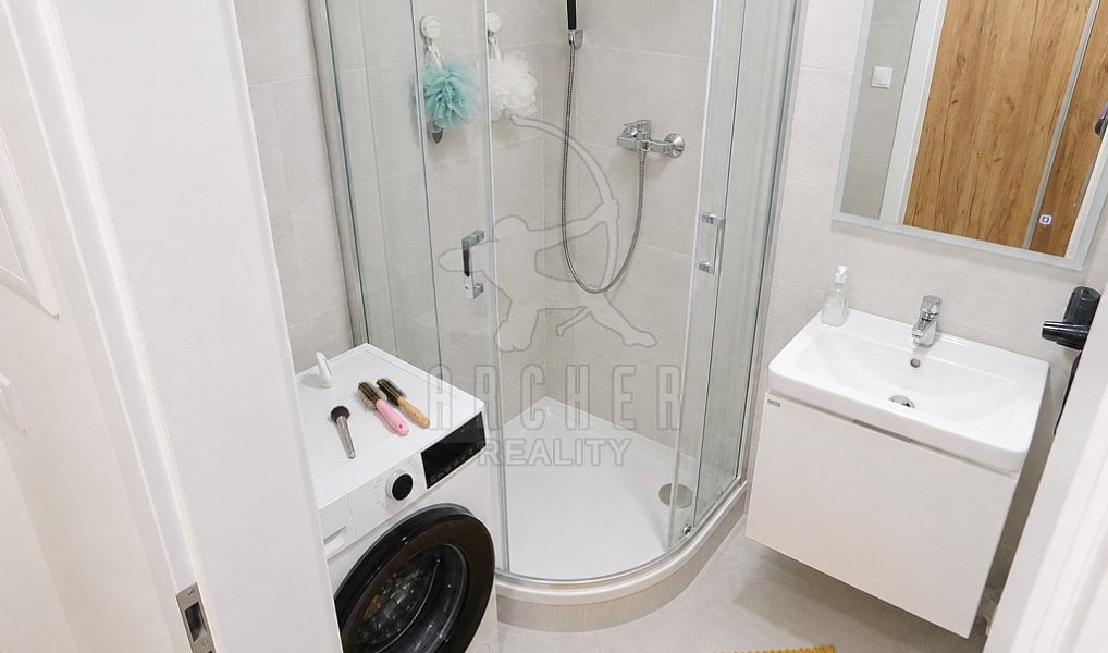 Prodej bytu 1+kk 43 m², Praha – náhled fotky 5