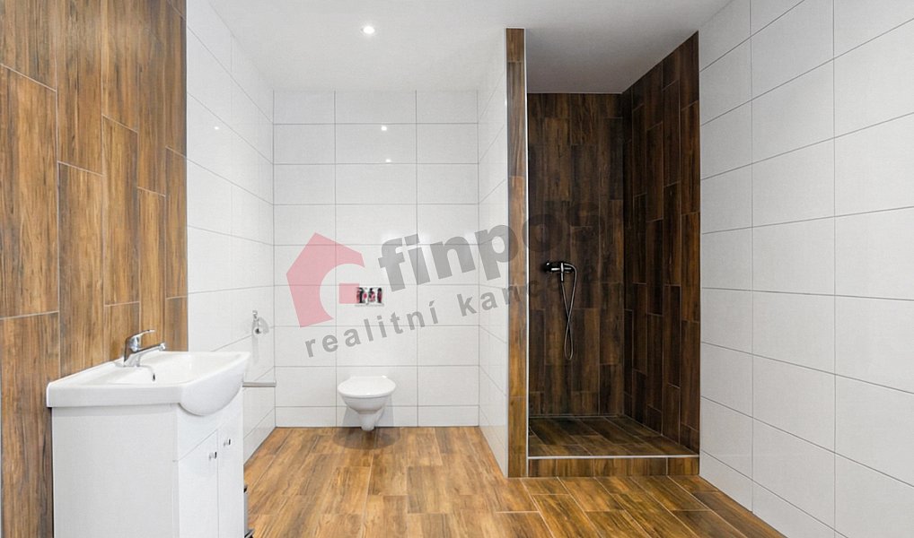 Prodej domu 282 m² s pozemkem 409 m², Velemín – náhled fotky 7