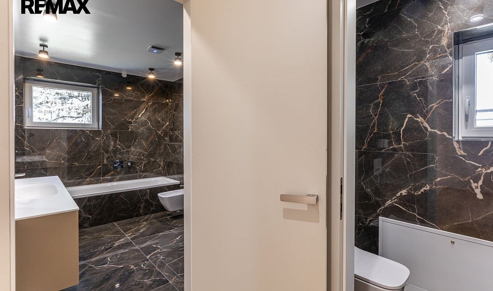 Prodej domu 244 m² s pozemkem 810 m², Praha – náhled fotky 24