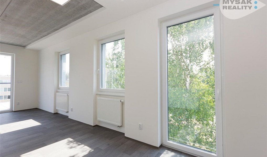 Prodej bytu 4+kk 148 m², Kladno – náhled fotky 6