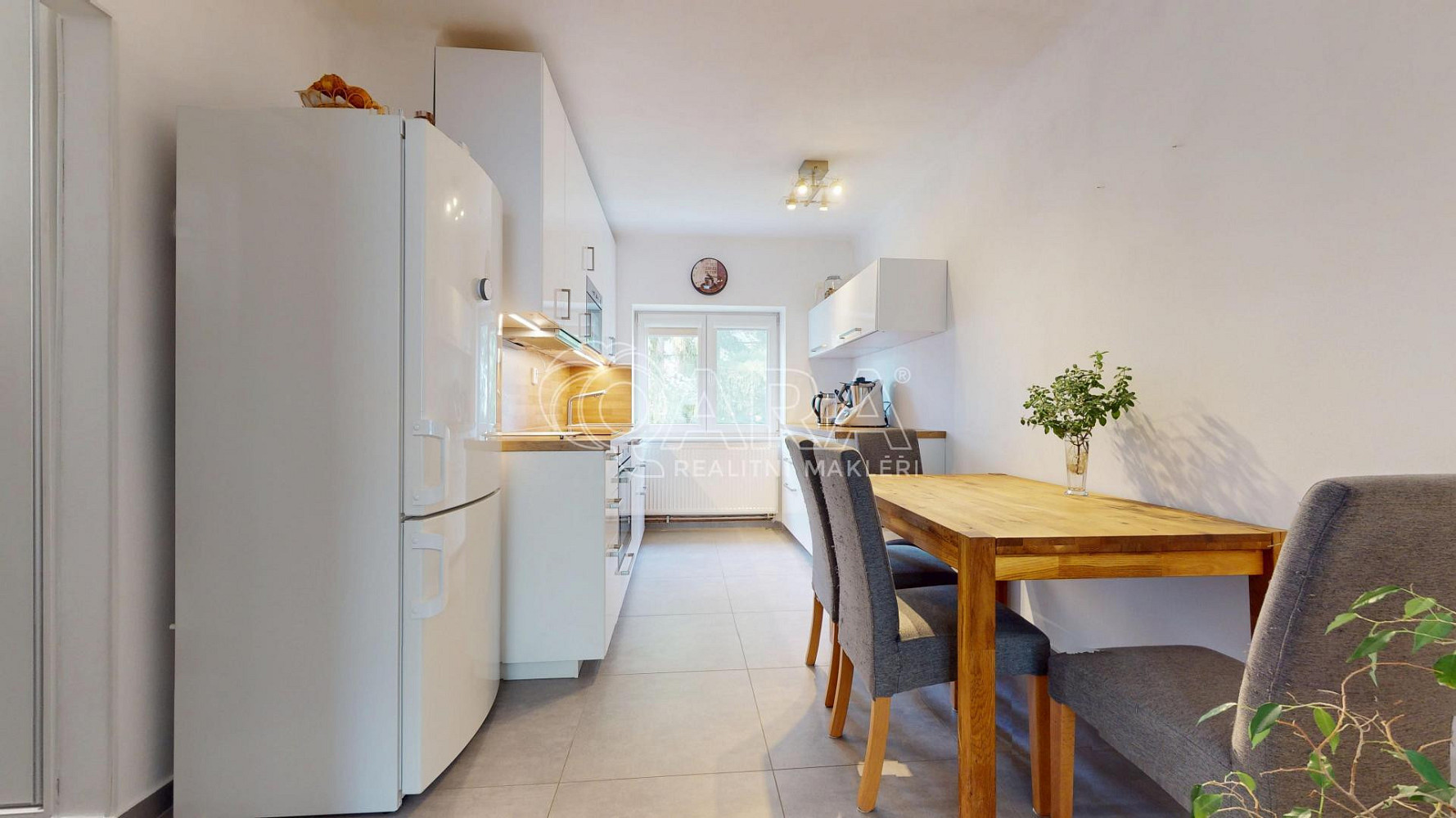 Pronájem bytu 2+1 57 m² – fotografie 3