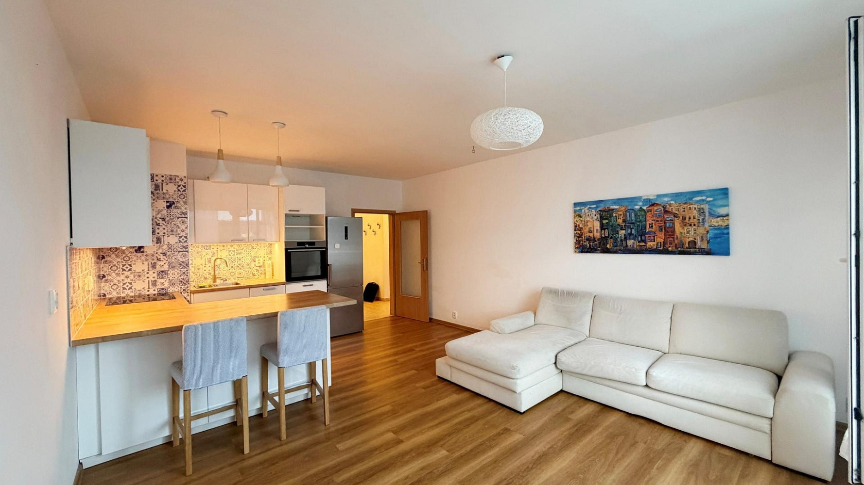Pronájem bytu 2+kk 66 m² — photo 3