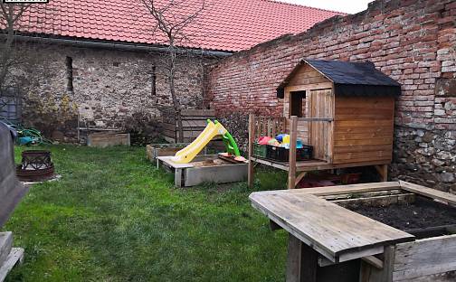 Prodej stavebního pozemku 378 m², Berounská, Hýskov, okres Beroun