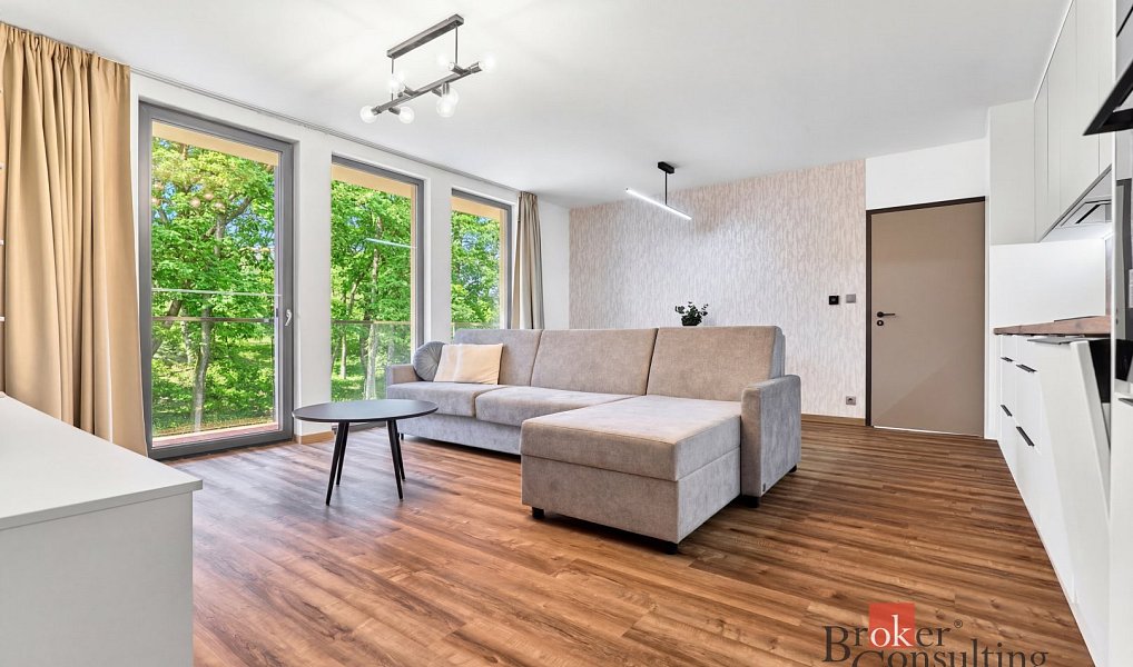 Prodej bytu 2+kk 61 m², Dalovice – náhled fotky 4