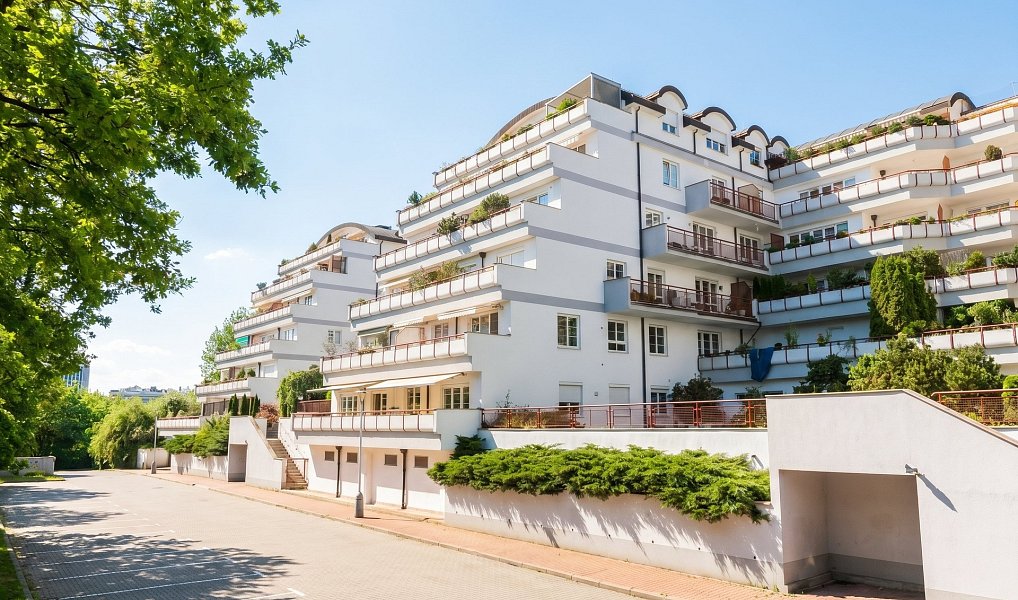 Prodej bytu 4+1 120 m², Praha – náhled fotky 3