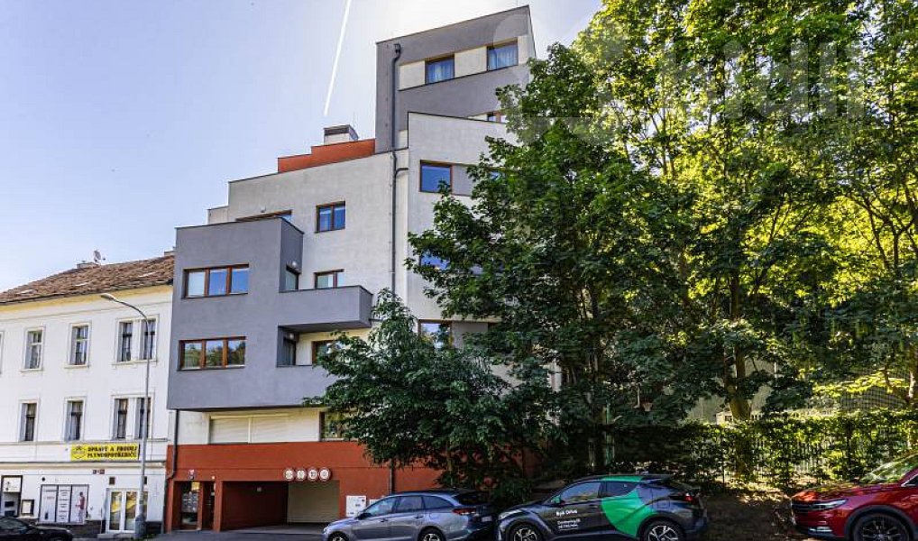 Prodej bytu 1+1 49 m², Praha – náhled fotky 15