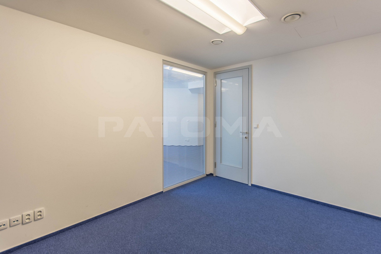 Pronájem kanceláře 150 m² – fotografie 2