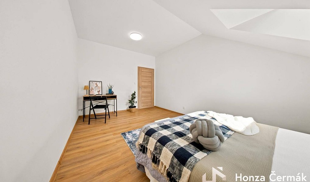 Prodej bytu 3+kk 83 m², Pohořelice – náhled fotky 8