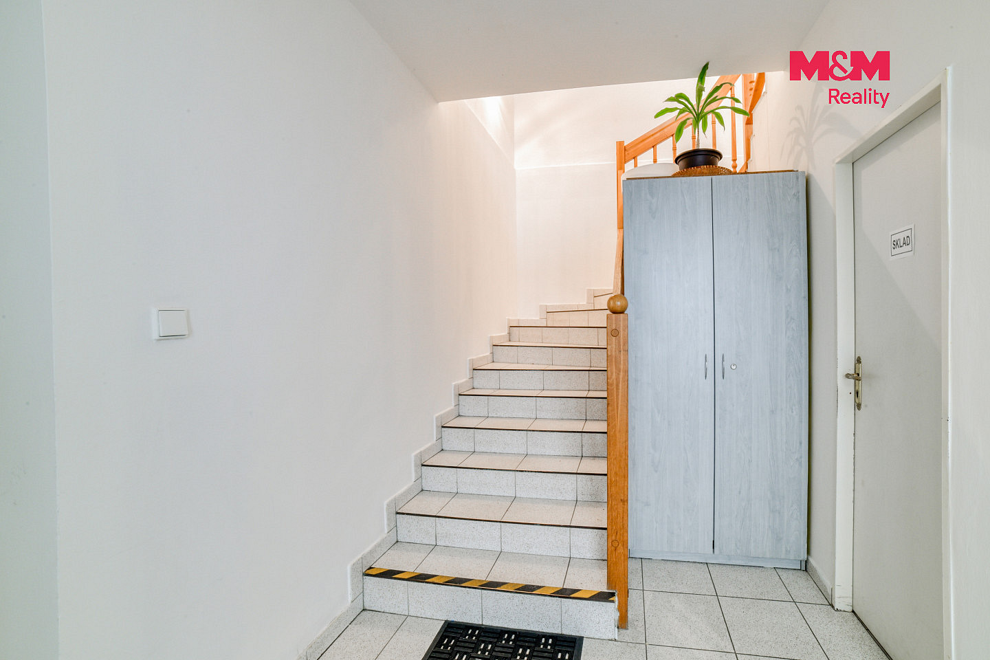 Pronájem obchodních prostor 35 m² – fotografie 4