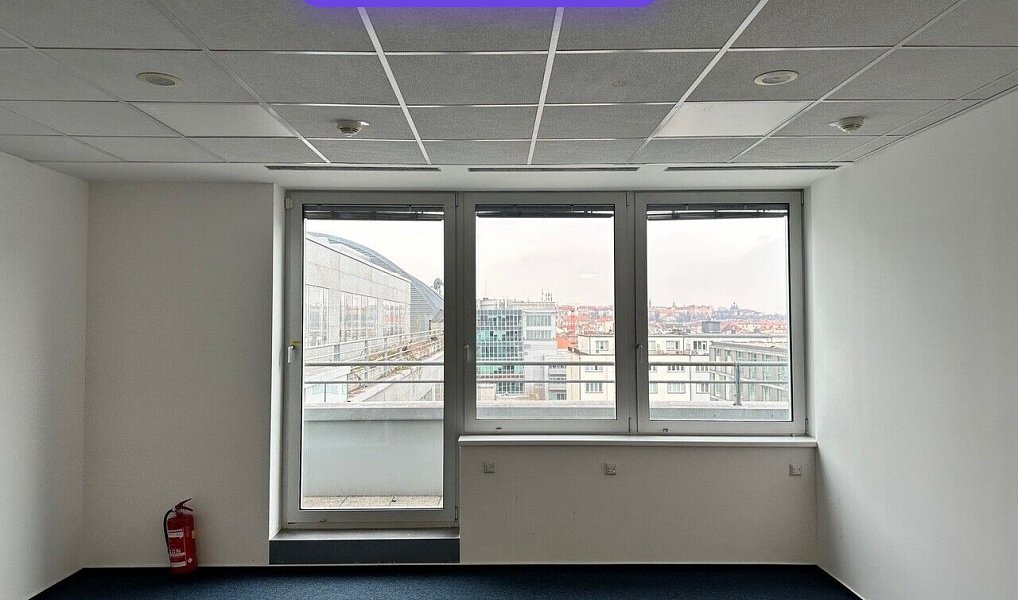 Pronájem kanceláře 1 121 m², Praha – náhled fotky 10