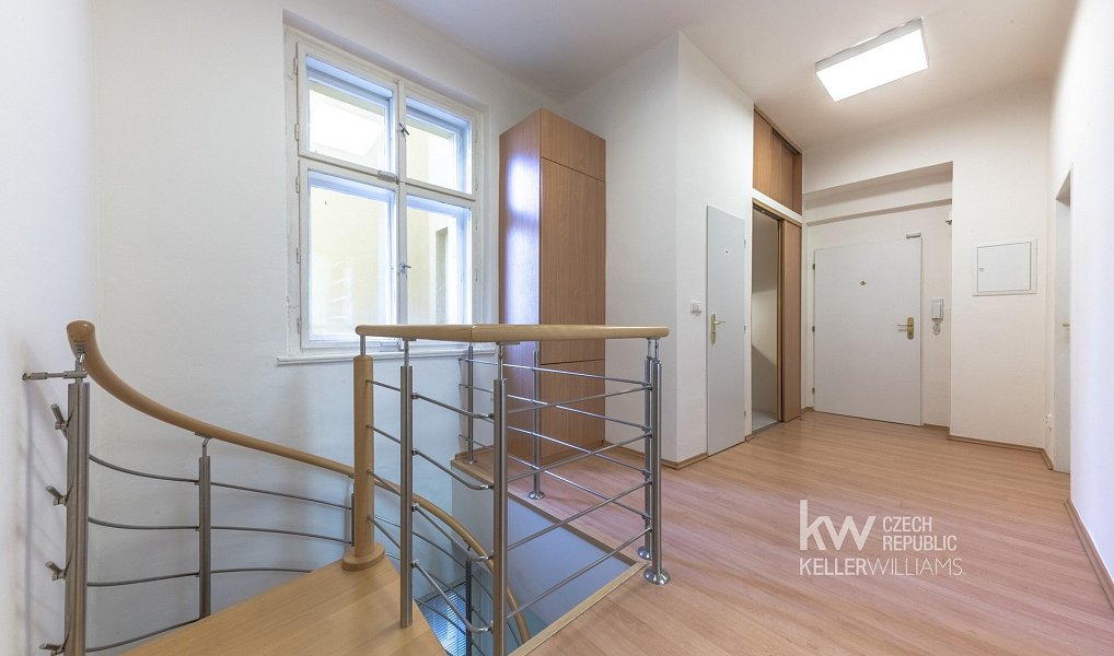 Pronájem obchodních prostor 270 m², Praha – náhled fotky 14
