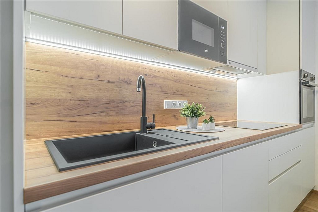 Pronájem bytu 3+kk 82 m² — photo 4