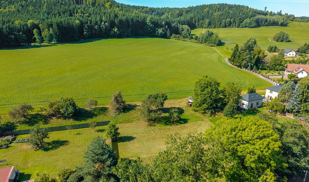Prodej stavebního pozemku 1 783 m², Přívrat – náhled fotky 4