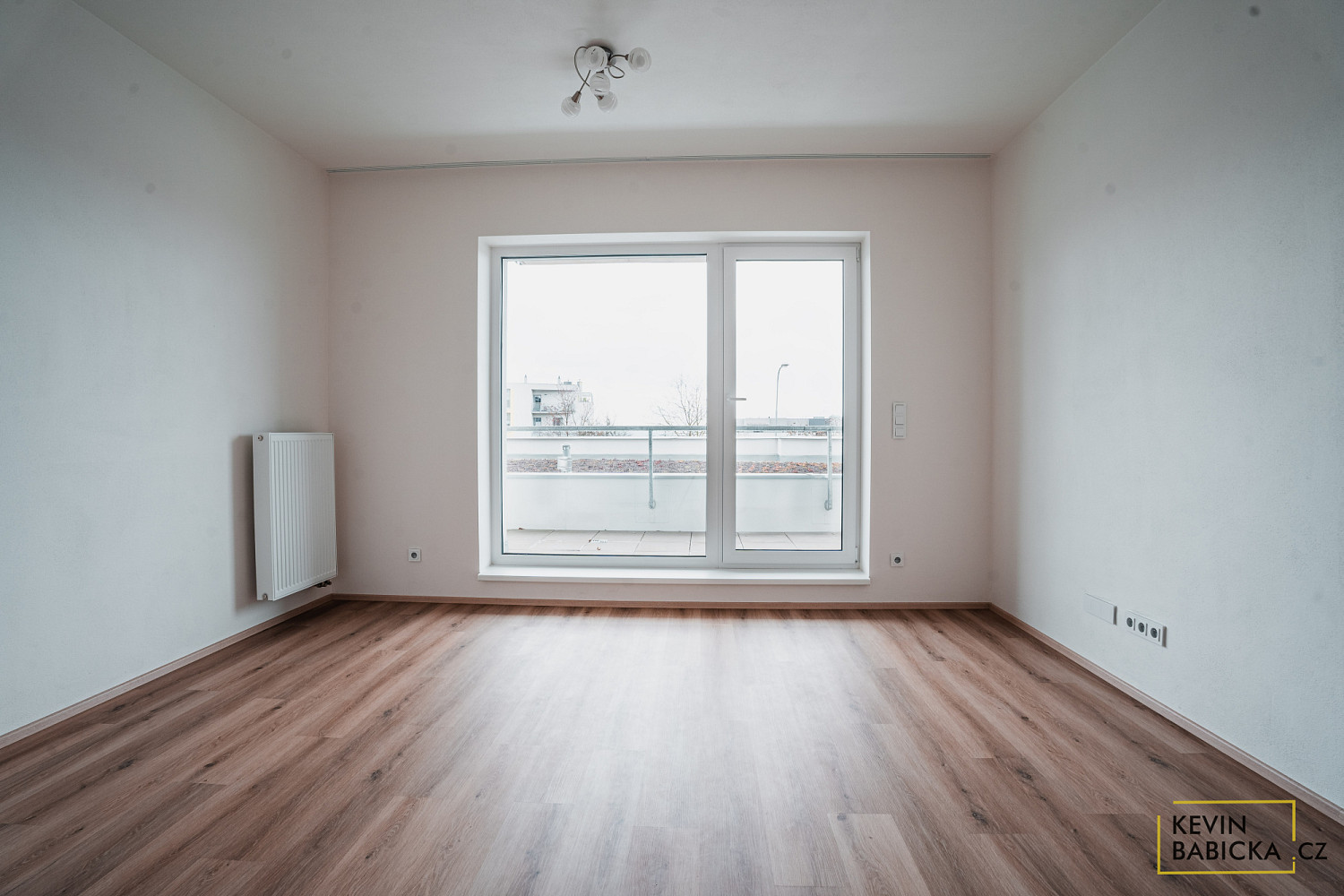 Pronájem bytu 1+kk 30 m² – fotografie 4
