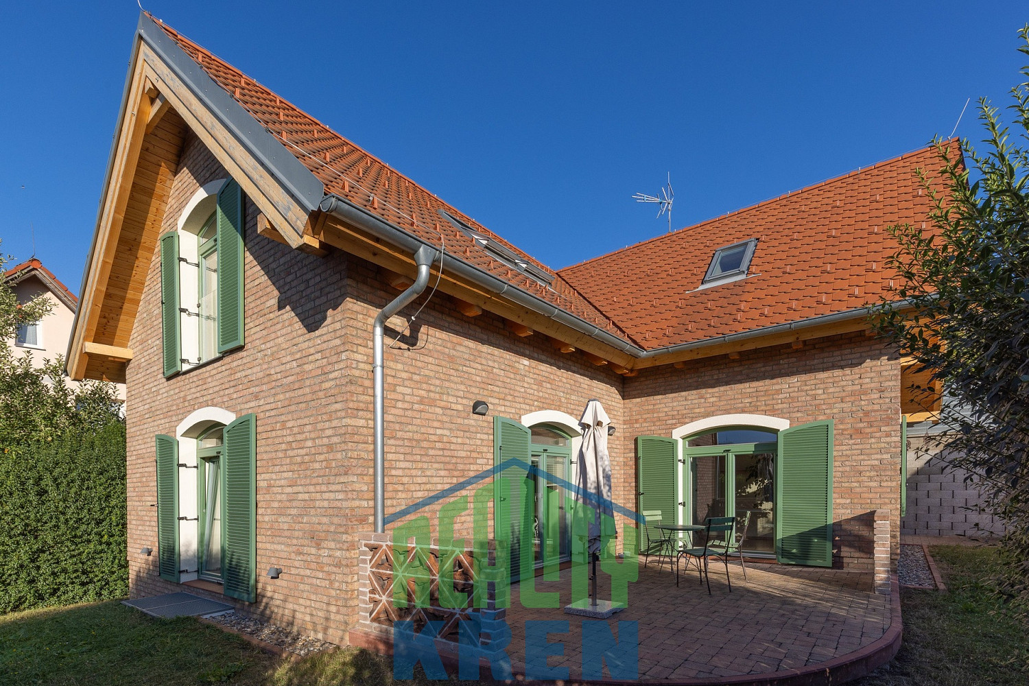 Prodej domu 212 m² s pozemkem 383 m²