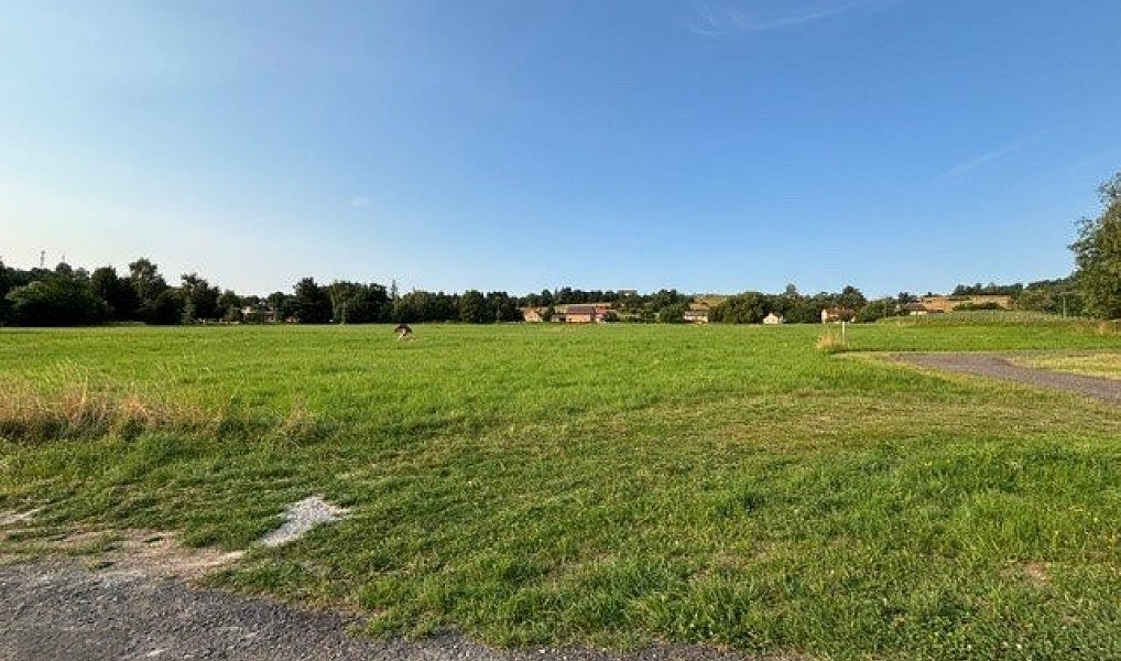 Prodej stavebního pozemku 1 117 m², Huntířov – náhled fotky 2