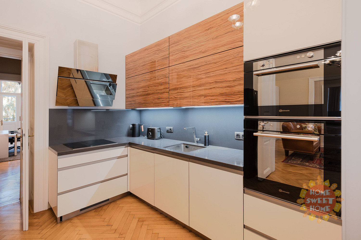 Pronájem bytu 4+1 135 m² — photo 2