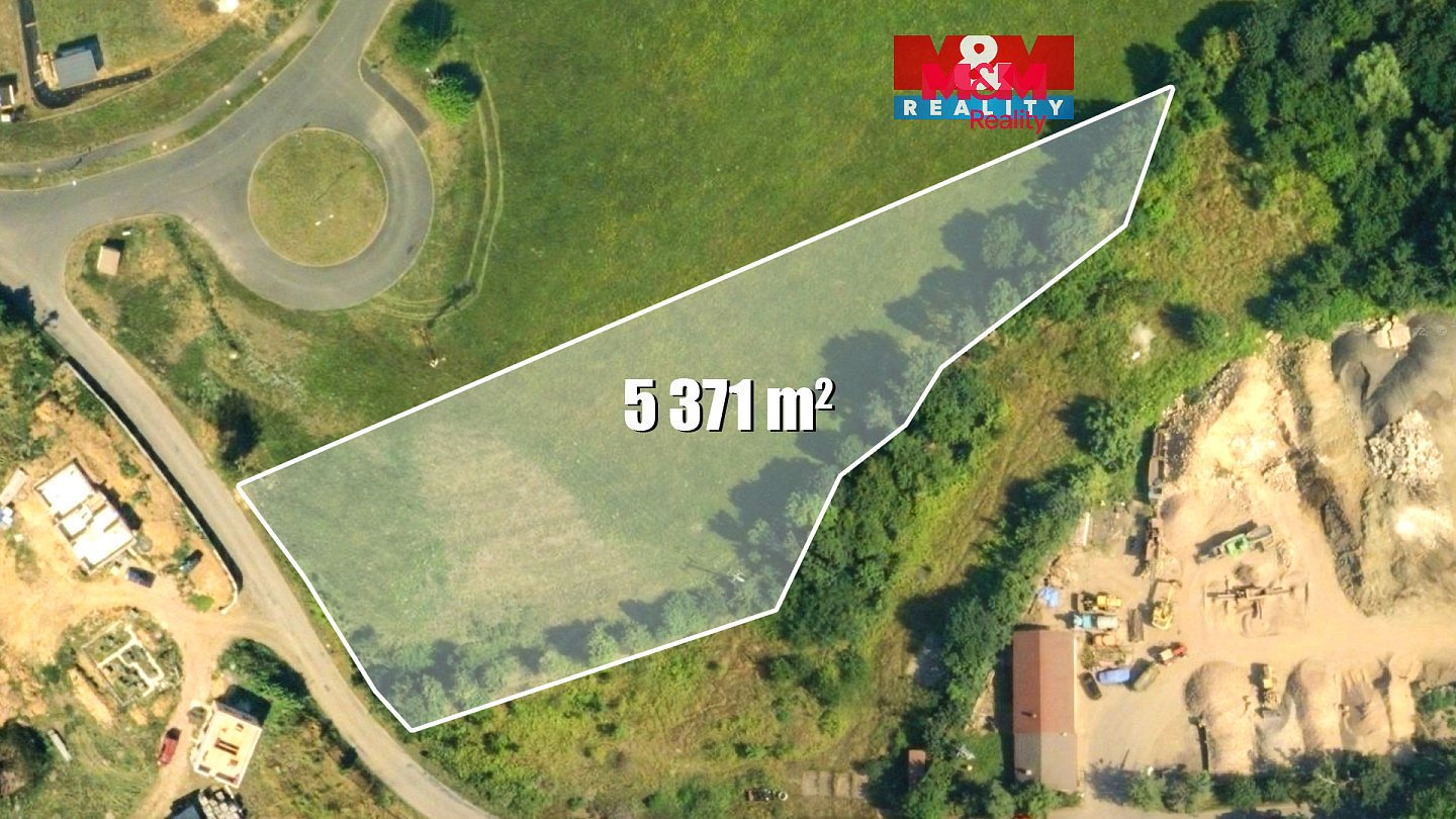 Prodej stavebního pozemku 5 371 m²