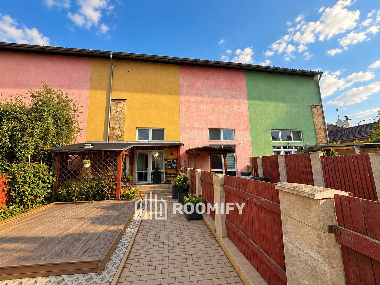 Prodej domu 200 m² s pozemkem 188 m²