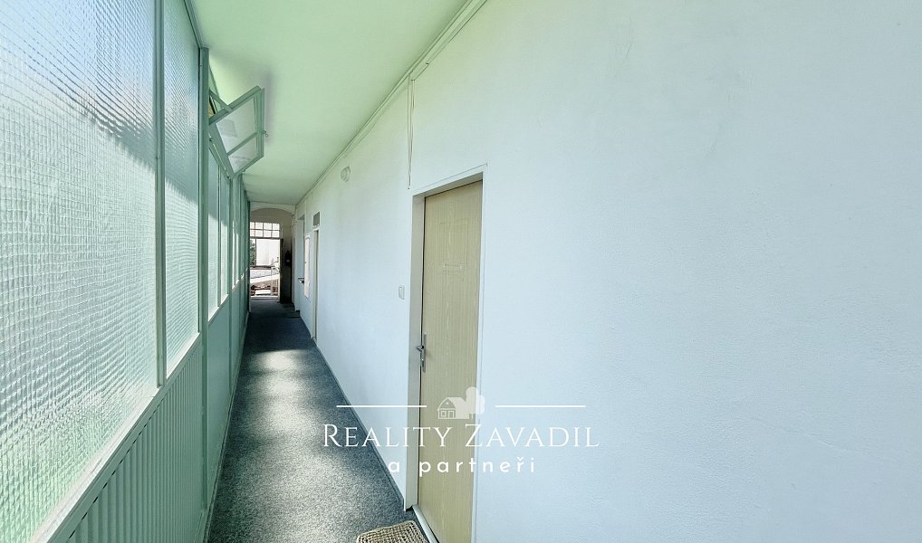 Pronájem kanceláře 17 m², Benešov – náhled fotky 7