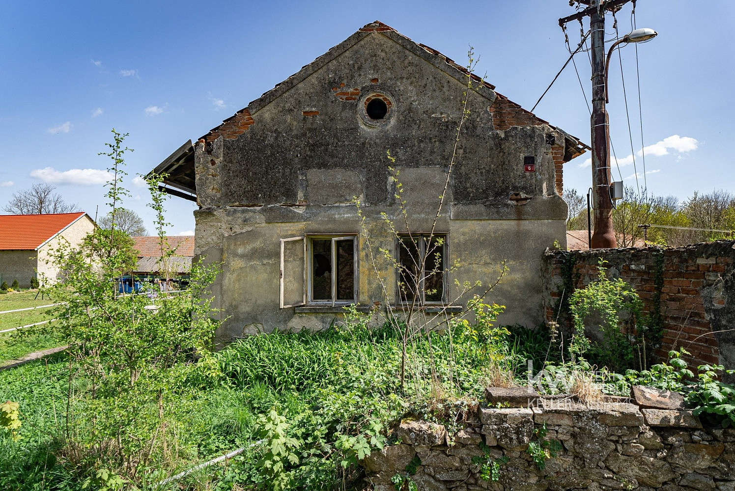 Prodej domu 105 m² s pozemkem 293 m² – fotografie 2