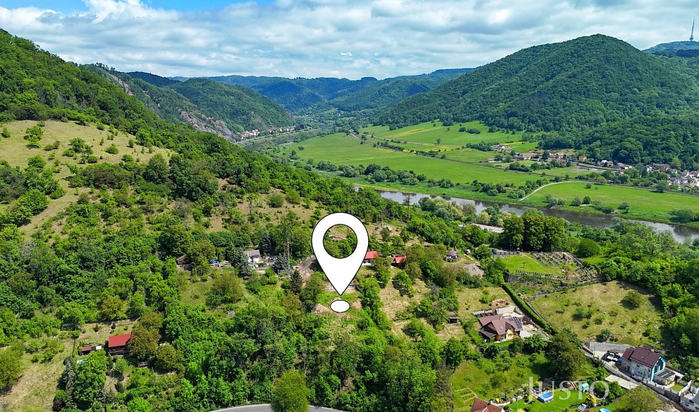 Prodej stavebního pozemku 2 519 m², Povrly – náhled fotky 6