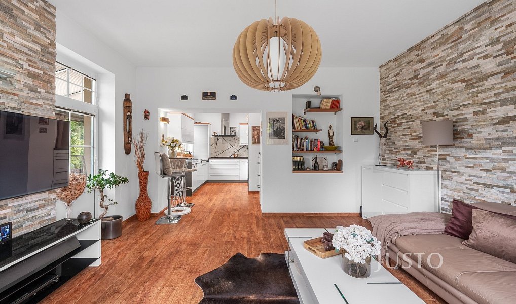 Prodej domu 250 m² s pozemkem 1 535 m², Liberec – náhled fotky 5