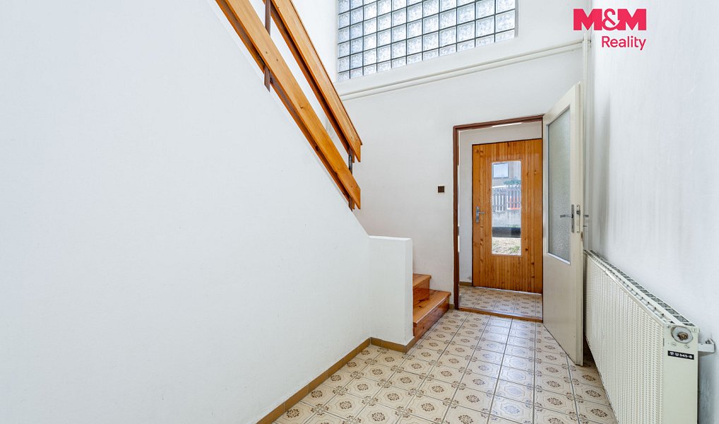 Prodej domu 180 m² s pozemkem 466 m², Chvaletice – náhled fotky 9