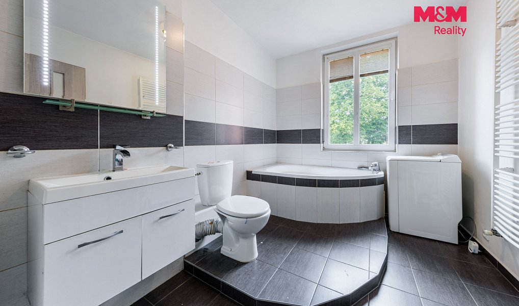 Prodej nájemního domu, činžáku 384 m², Karlovy Vary – náhled fotky 7