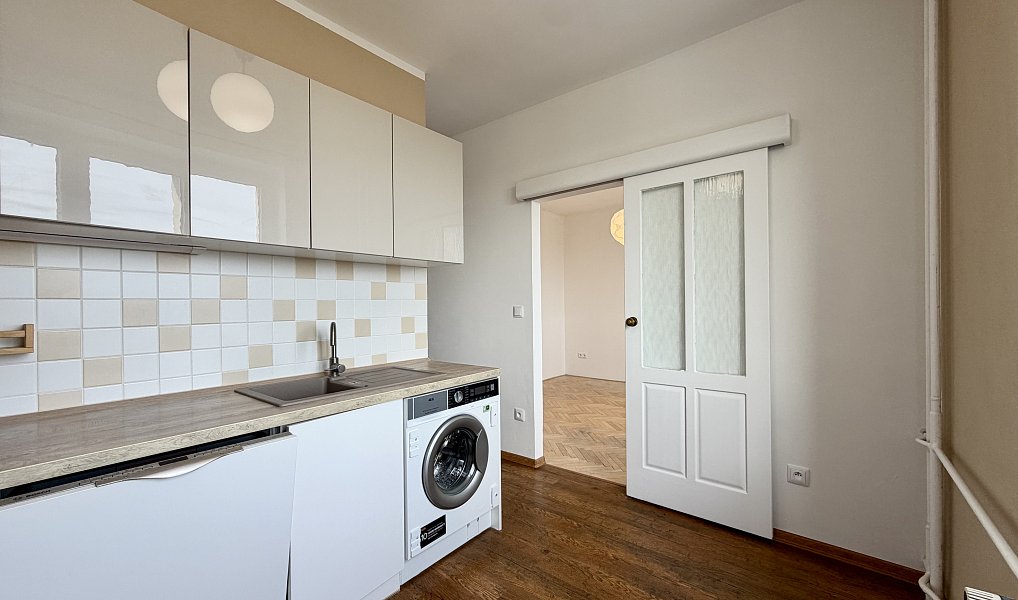 Pronájem bytu 3+1 66 m², Znojmo – náhled fotky 8
