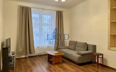 Prodej bytu 4+1 80 m², Raisova, Karlovy Vary