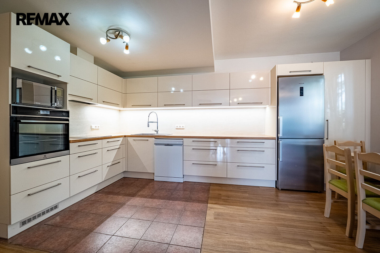 Prodej bytu 3+kk 68 m² – fotografie 2