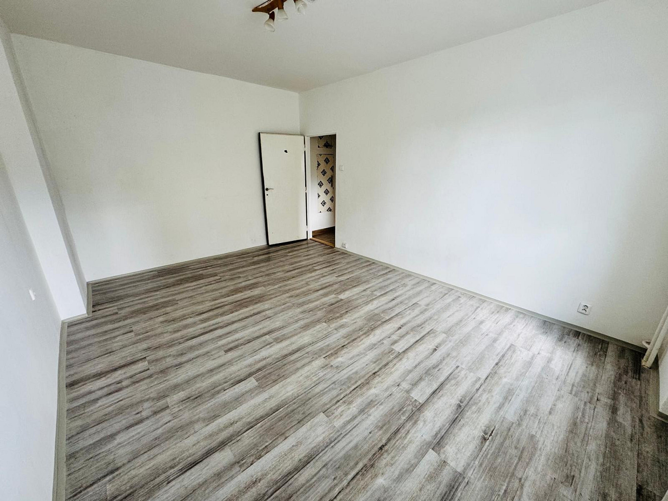 Pronájem bytu 1+1 40 m² – fotografie 5