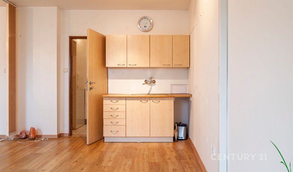 Pronájem obchodních prostor 82 m², Hranice – náhled fotky 5