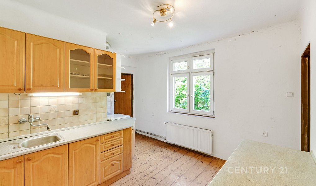 Prodej domu 224 m² s pozemkem 1 370 m², Vráž – náhled fotky 3