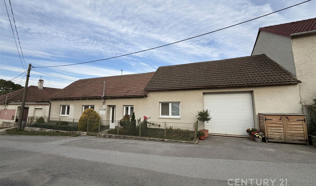 Prodej domu 123 m² s pozemkem 563 m², Hostim – náhled fotky 11