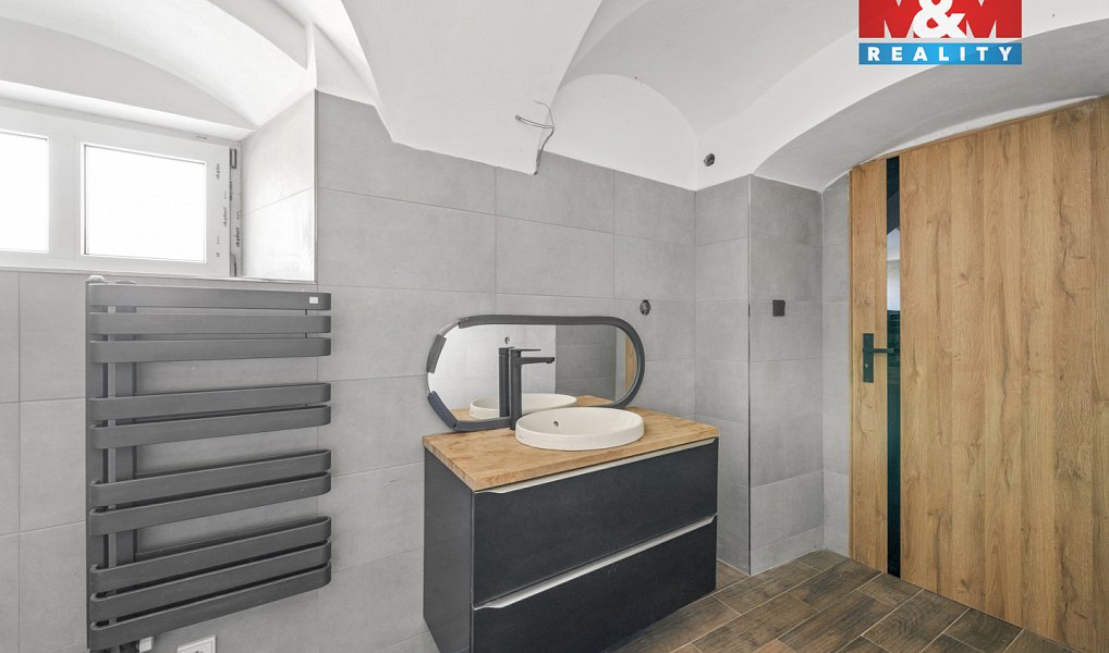 Prodej chaty/chalupy 260 m² s pozemkem 2 350 m², Broumov – náhled fotky 11