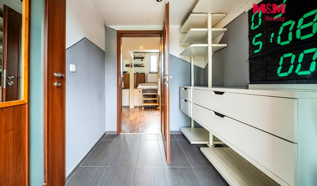 Prodej domu 203 m² s pozemkem 654 m², Hostivice – náhled fotky 3
